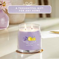 Vela En frasco Mediano Lemon Lavender 368 G - Yankee Candle