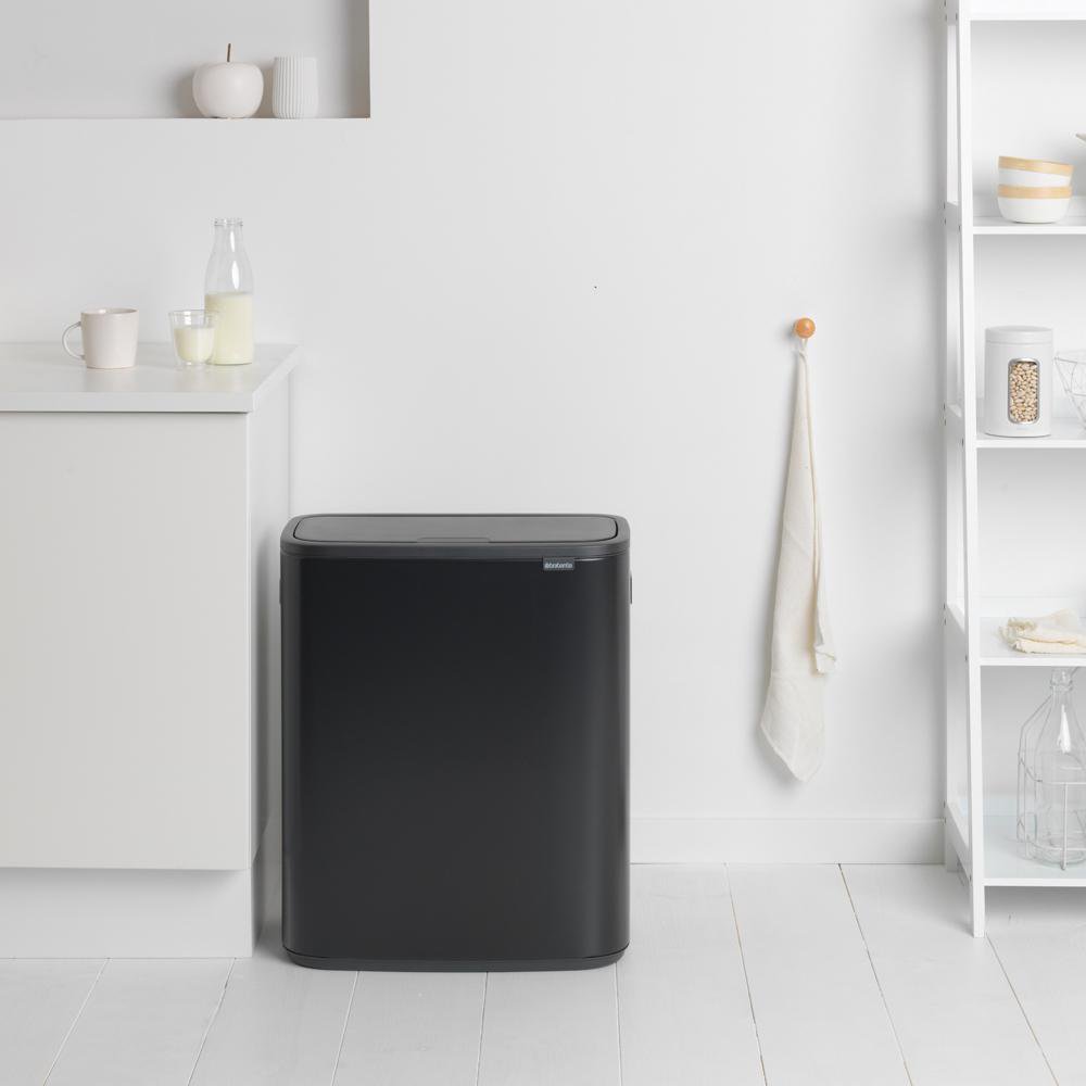 Basurero con Tapa Táctil Cuadrado 60 Litros Negro