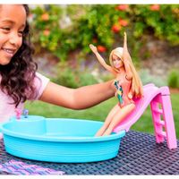 Barbie - Piscina Glam Con Muñeca