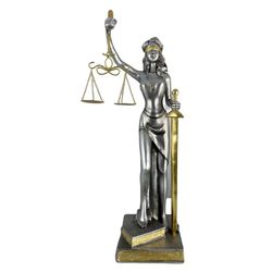 Figura Dama de la Justicia 18x19x55 Cm - Concepts