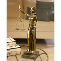 Dama De La Justicia Dorada 16x15x44 Cm - Concepts