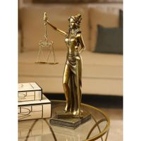 Dama De La Justicia Dorada 16x15x44 Cm - Concepts