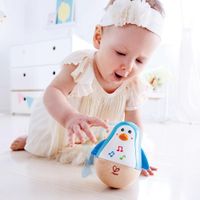 Pingüino Musical Tambaleante - Hape
