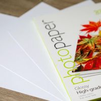 Resma de 20 Hojas de Papel Fotográfico Acabado Brillante - Klipxtreme