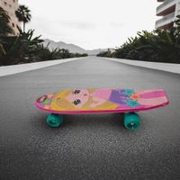 Patineta Infantil con Diseño de Muñeca
