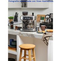 Cafetera Espresso con Molino Plateada de 12 Tzas - Oster